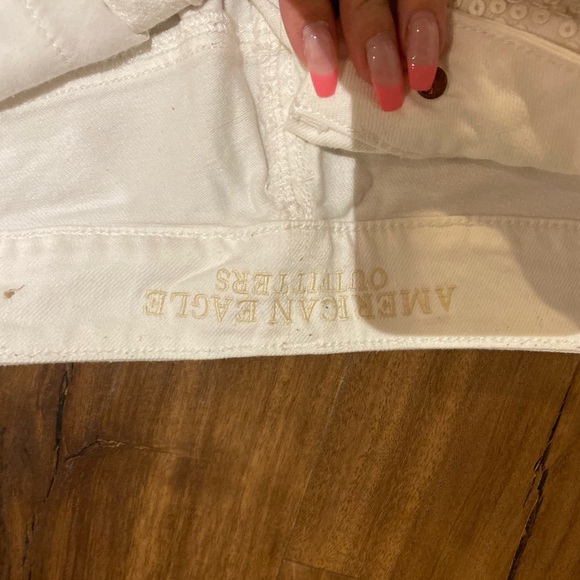 American Eagle Shorts - Picture 3 of 4